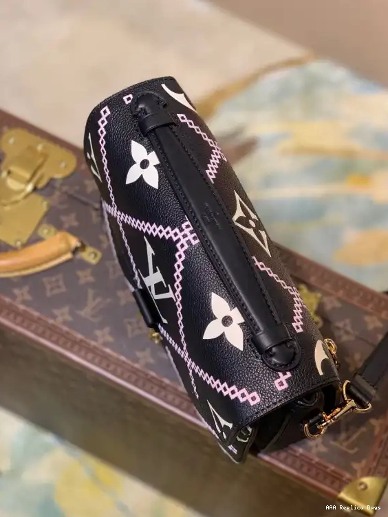 Aaa replica bags MÉTIS VUITTON LOUIS POCHETTE 0518